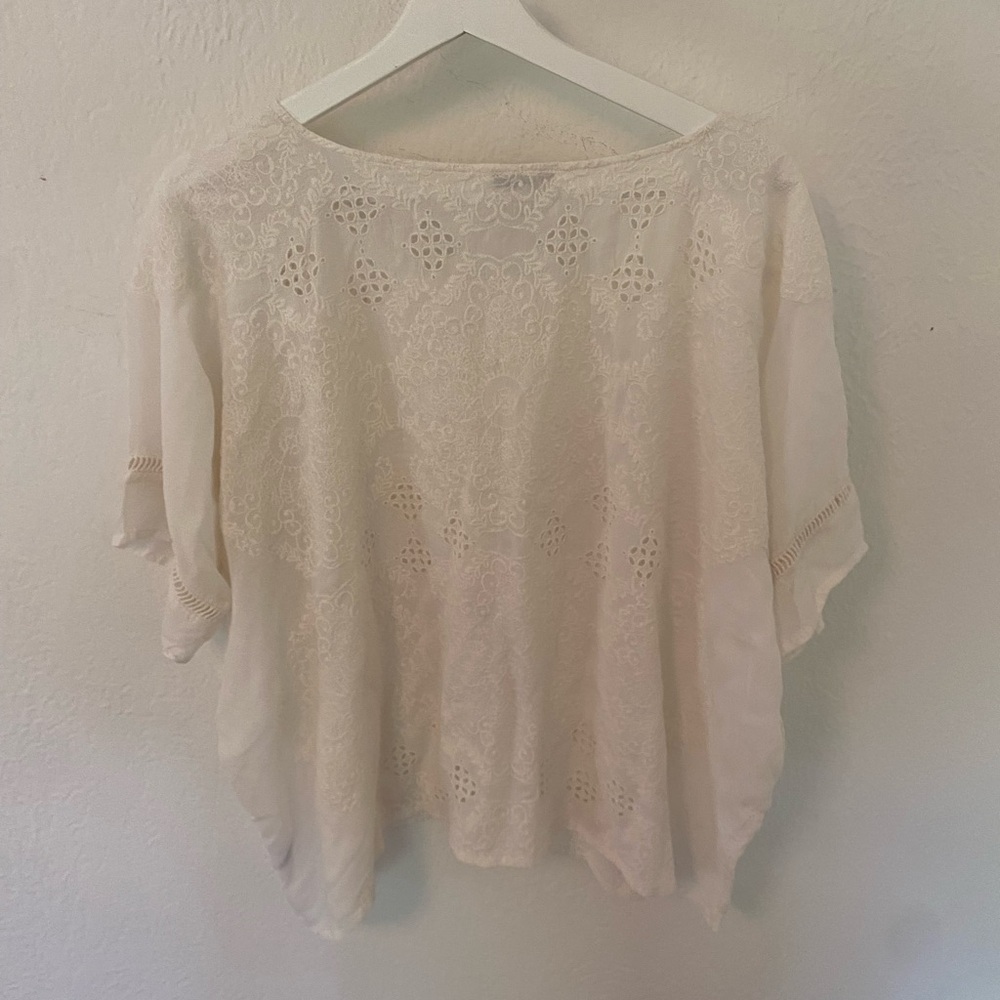 Elegant Cream Lace Johnny Was Top - Picture 4 of 6